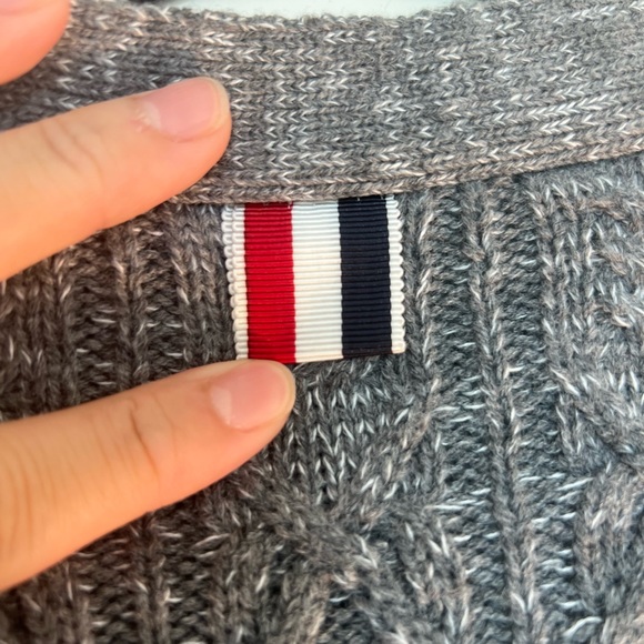 THOM BROWNE Gray 4-Bar Aran Cardigan - Picture 4 of 14